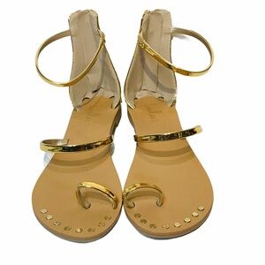 Lulu’s‎ gold strappy sandals flats see measurements